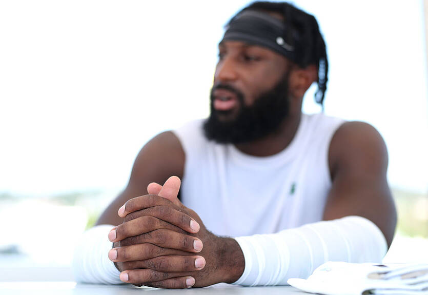 Звезда Джетс оказался в больнице с пулевым ранением Звезда Джетс оказался в больнице с пулевым ранением