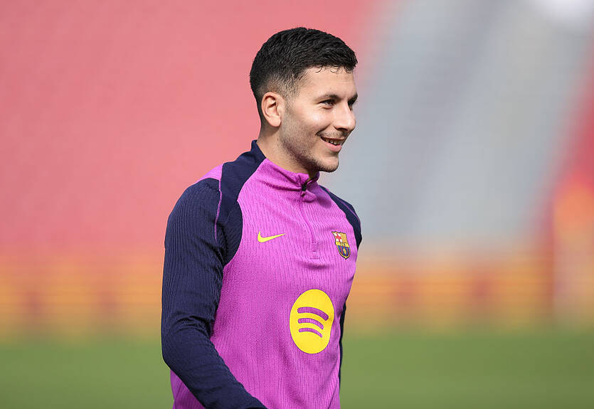 Вундеркинд Барселоны стал целью европейских клубов Вундеркинд Барселоны стал целью европейских клубов