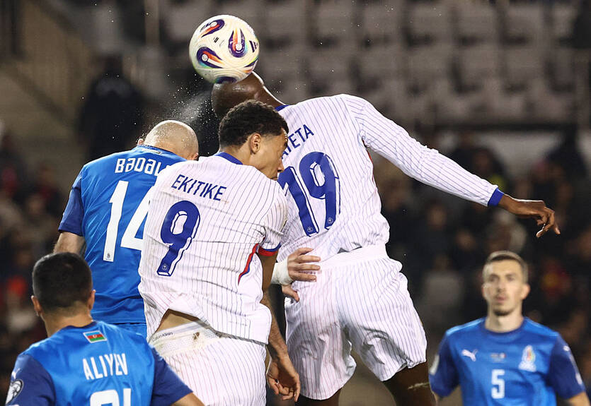 Збірна Франції впевнено здолала Азербайджан