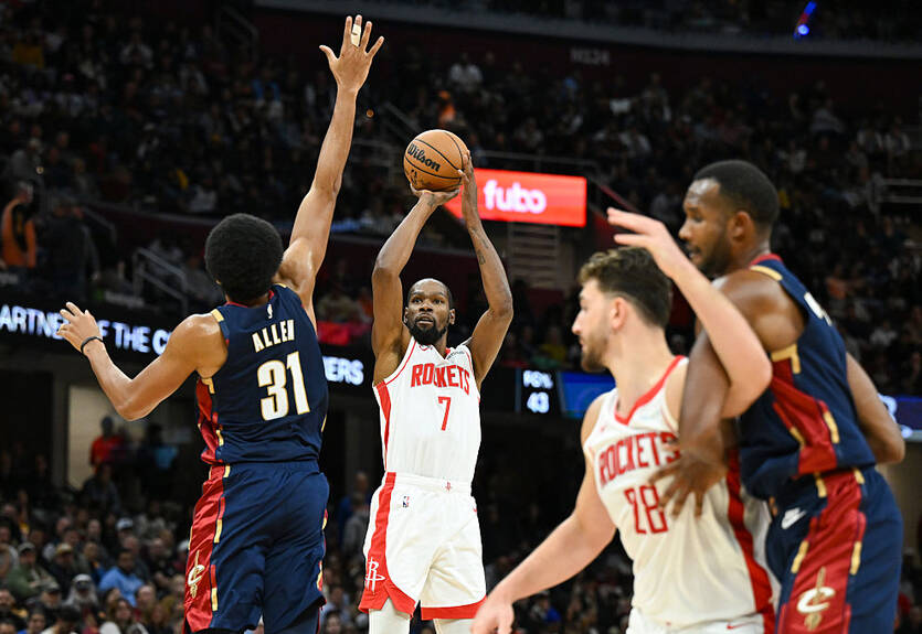 НБА: Х'юстон здолав Клівленд, Маямі обіграв Голден Стейт, перемоги Оклахоми та Денвера