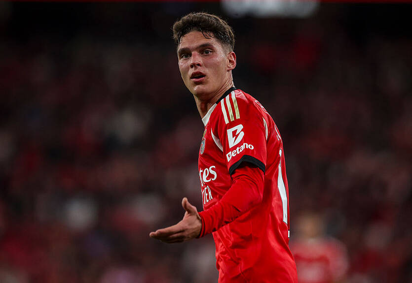 Судаков може пропустити найближчий матч Бенфіки Судаков може пропустити найближчий матч Бенфіки