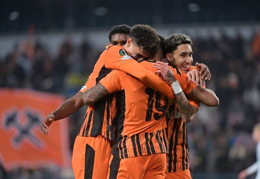 Шахтер разгромил Оболонь с голами защитников