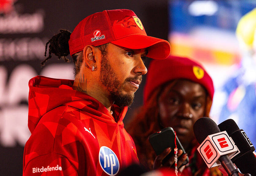 Гемілтон не має оптимізму щодо останніх перегонів сезону