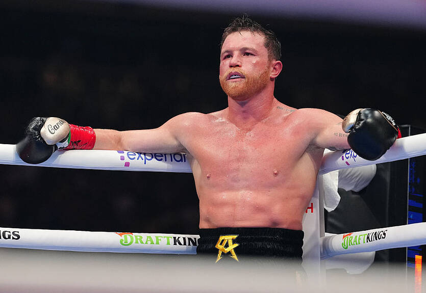 Альварес вибув із рейтингу P4P від The Ring, Усик - другий