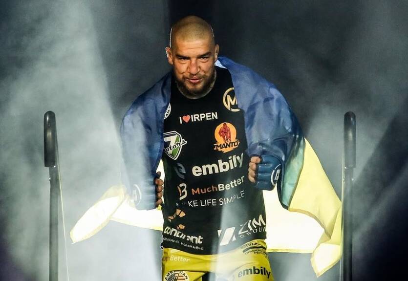 Амосов получил соперника на дебют в UFC