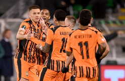 Голы Элиаса и Назарины в победе Шахтера над Шемрок Роверс - видеообзор поединка