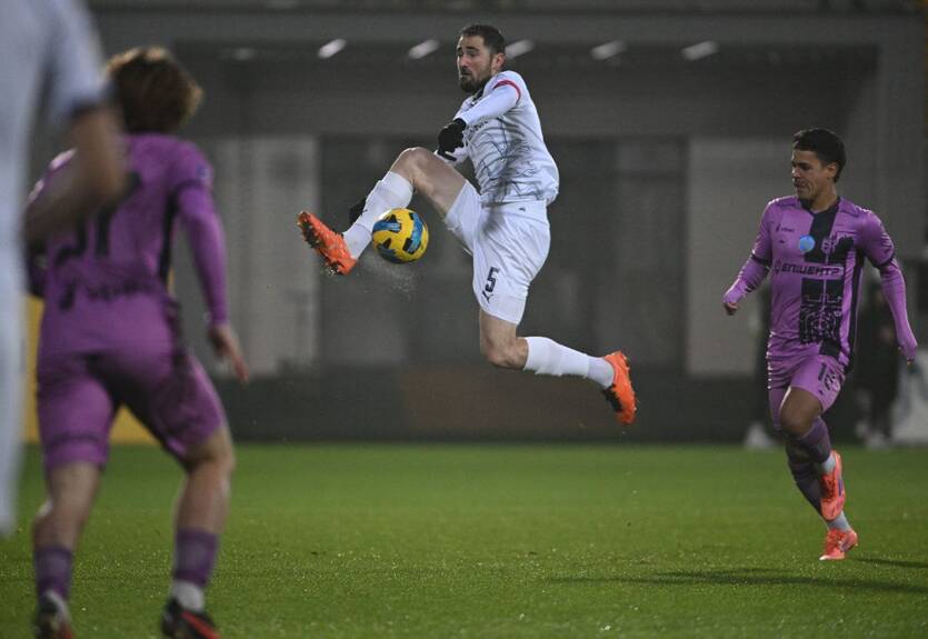 Эпицентр и Металлист 1925 расписали скучную ничью