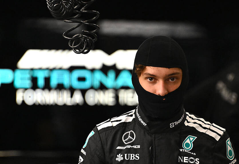 Ред Булл принес официальные извинения за обвинения в сторону пилота Мерседес