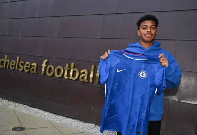 Син Тьяго Сілви підписав перший професійний контракт із Челсі Син Тьяго Сілви підписав перший професійний контракт із Челсі