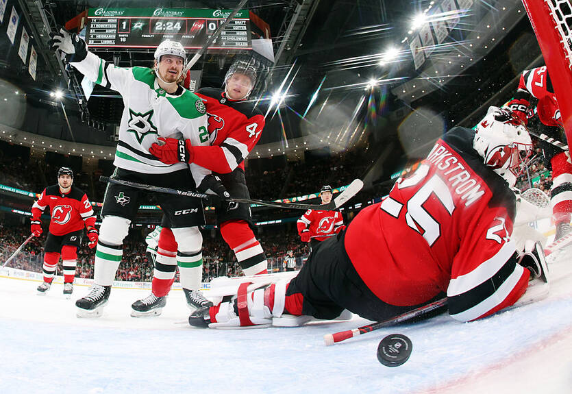 НХЛ: Даллас переміг Нью-Джерсі, Юта розгромила Анахайм