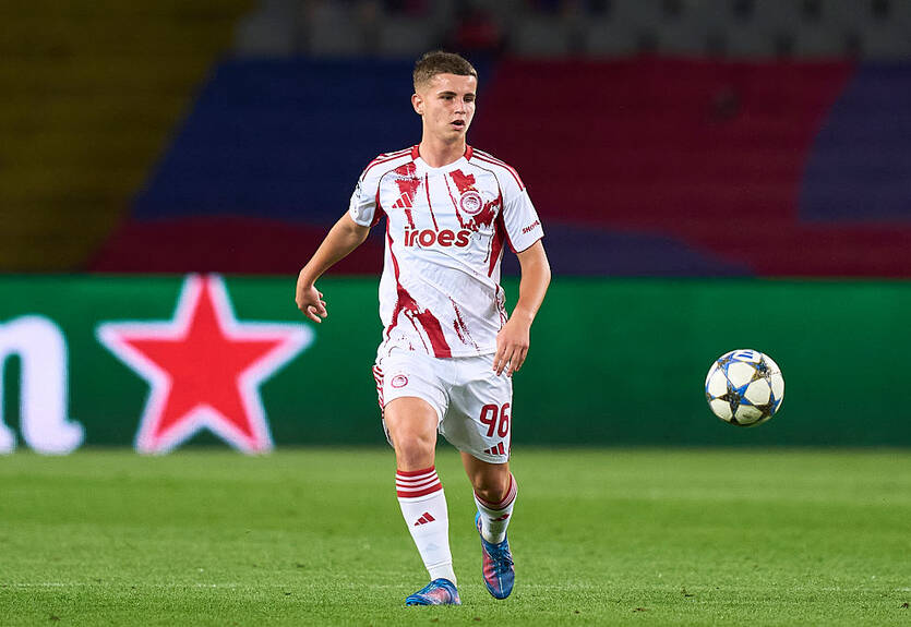 МЮ сделал предложение по вундеркинду из Греции