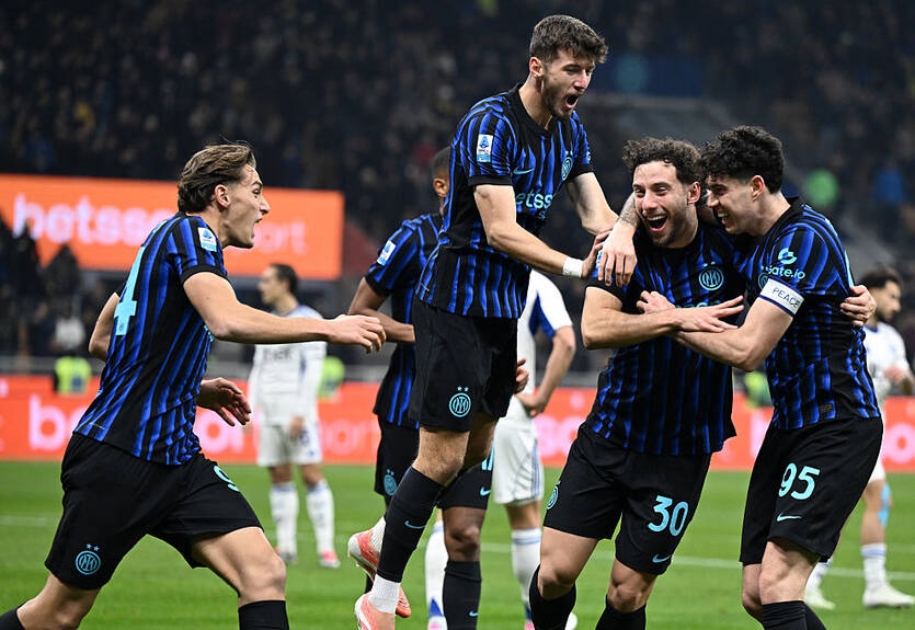 Интер одержал разгромную победу над Комо