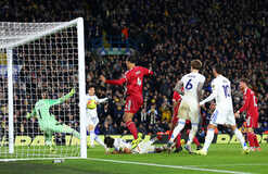 Ливерпуль на последних минутах упустил победу над Лидсом