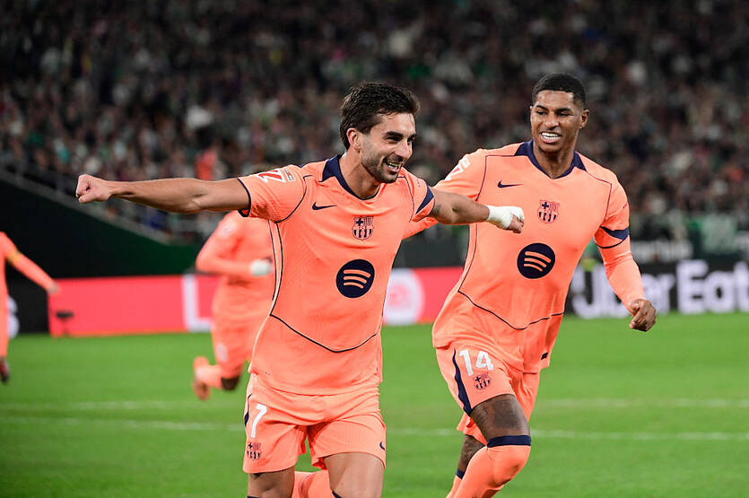 Барселона победила Бетис / Getty Images