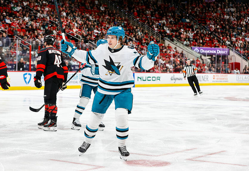 НХЛ: Колорадо Эвеланш победил Филадельфию, Даллас обыграл Питтсбург Пингвинз