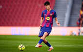 Молодой полузащитник Барселоны рассматривает аренду в Жироне