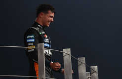 Норрис: Хотел, чтобы Пиастри выиграл эту гонку Норрис: Хотел, чтобы Пиастри выиграл эту гонку