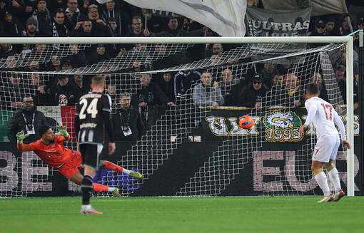 Малиновский получил одну из лучших оценок в победном матче Дженоа