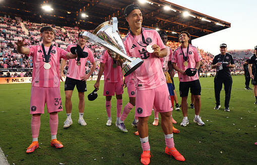 Интер Майами предлагает Суаресу новый контракт