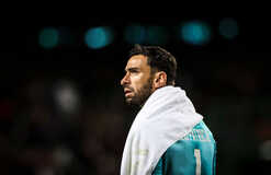 Чемпион Европы-2016 завершил профессиональные выступления