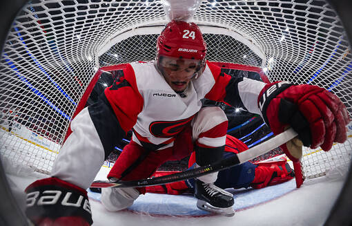 НХЛ: Каролина в серии буллитов обыграла Вашингтон, Баффало выиграл второй матч кряду