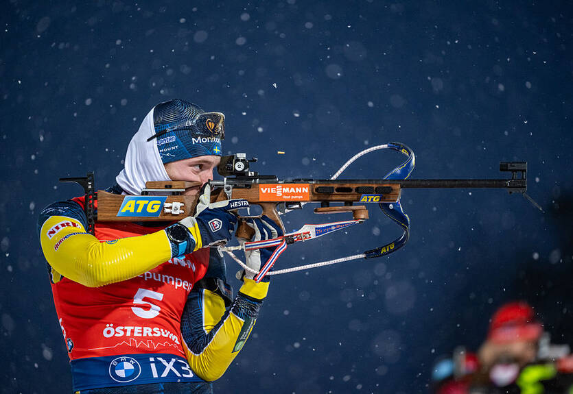 "Было бы странно видеть их здесь с оружием": Олимпийский чемпион выступил против возвращения россиян в биатлон