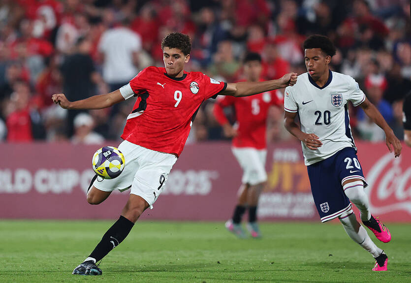 Барселона розглядає варіант з юним форвардом на заміну Левандовські