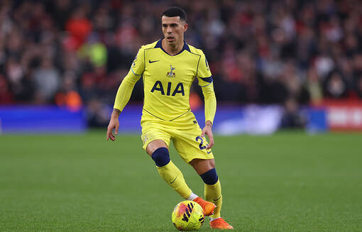 Манчестер Сити следит за 26-летним защитником Тоттенхэма