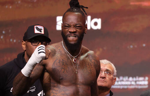 "Push the horses": Уайлдер оставил забавное послание Усику