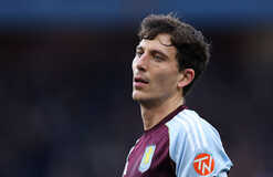 Барселона собралась вернуть в Испанию защитника сборной