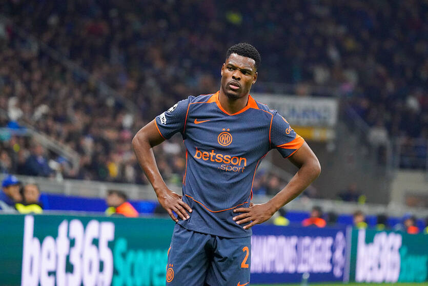 Дензел Дюмфрис / Getty Images