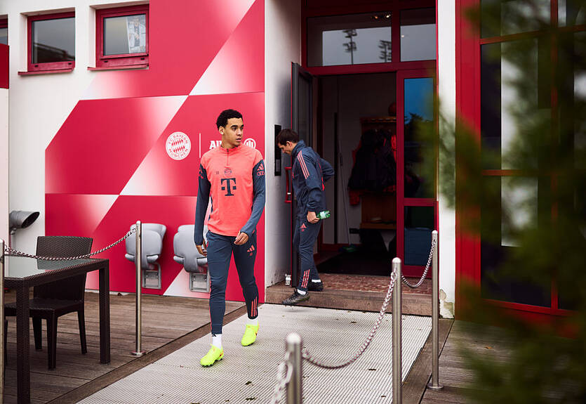 Провідний півзахисник Баварії відновив тренування