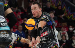 Перуджа Плотницкого с победы стартовала на клубном ЧМ