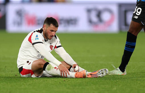 Милан потерял минимум на два месяца нападающего