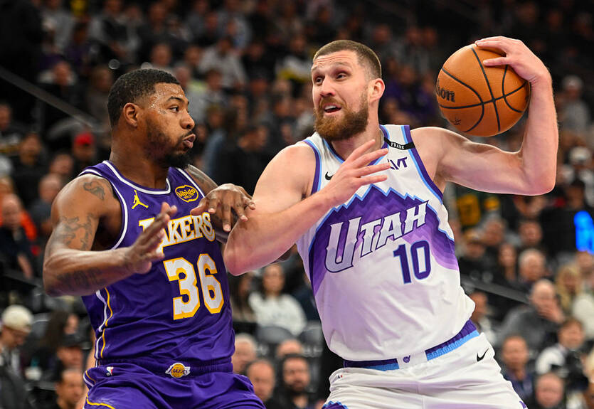 НБА: Михайлюк в составе Юты проиграл Лейкерс, Голден Стейт вырвали победу у Финикс