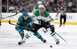 НХЛ: Эдмонтон обыграл Бостон, Вашингтон разгромил Торонто НХЛ: Эдмонтон обыграл Бостон, Вашингтон разгромил Торонто