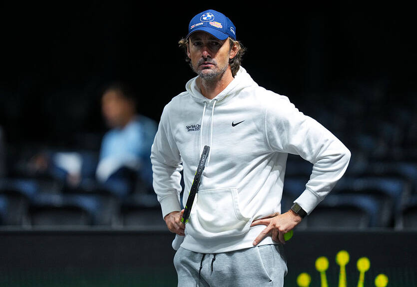 От зарплаты до условий. Известно, почему тренер Алькараса сказал "нет" новому контракту