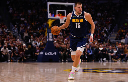 Лидер Денвера превзошел Абдул-Джаббара по результативным передачам