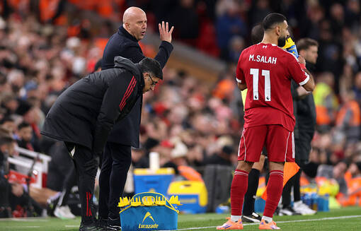 Арне Слот объяснил, почему Салах не попадал в заявку на матчи