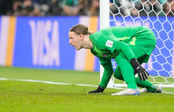 сафонов выбыл из-за травмы после сомнительного пенальти