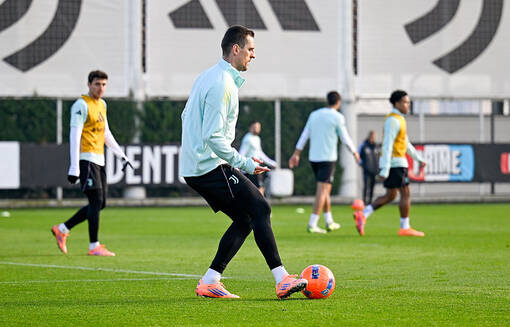 Подверженный травмам нападающий вернется в заявку Ювентуса