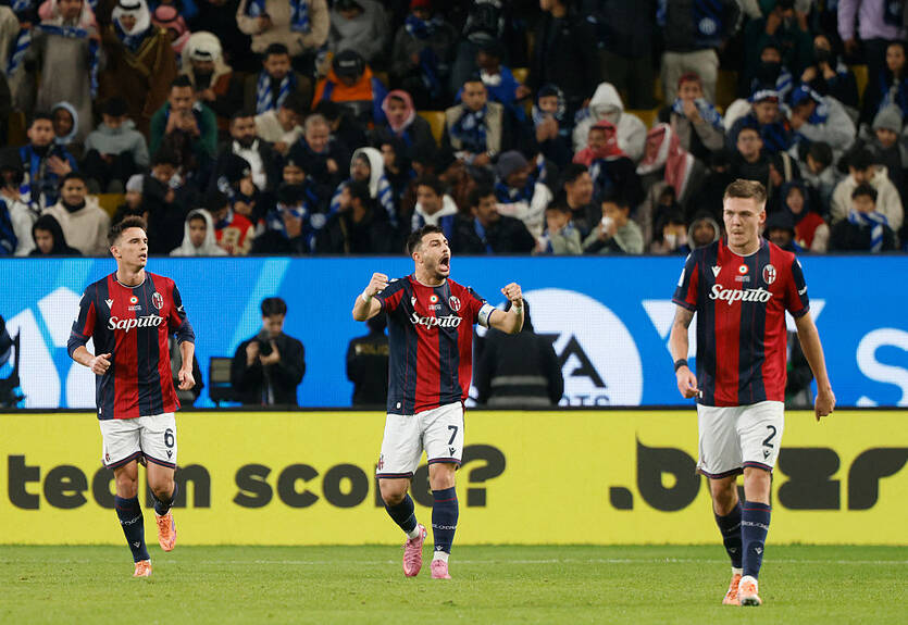 Болонья обыграла Интер в серии пенальти полуфинала Суперкубка Италии