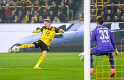 Боруссия Д уверенно одолела Боруссию М