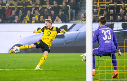 Боруссия Д уверенно одолела Боруссию М