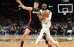 НБА: Бостон разобрался с Майами, Миннесота обыграла Оклахому НБА: Бостон разобрался с Майами, Миннесота обыграла Оклахому