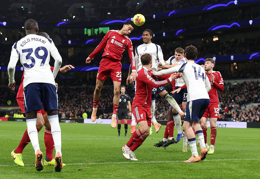 Ліверпуль у більшості здолав Тоттенгем