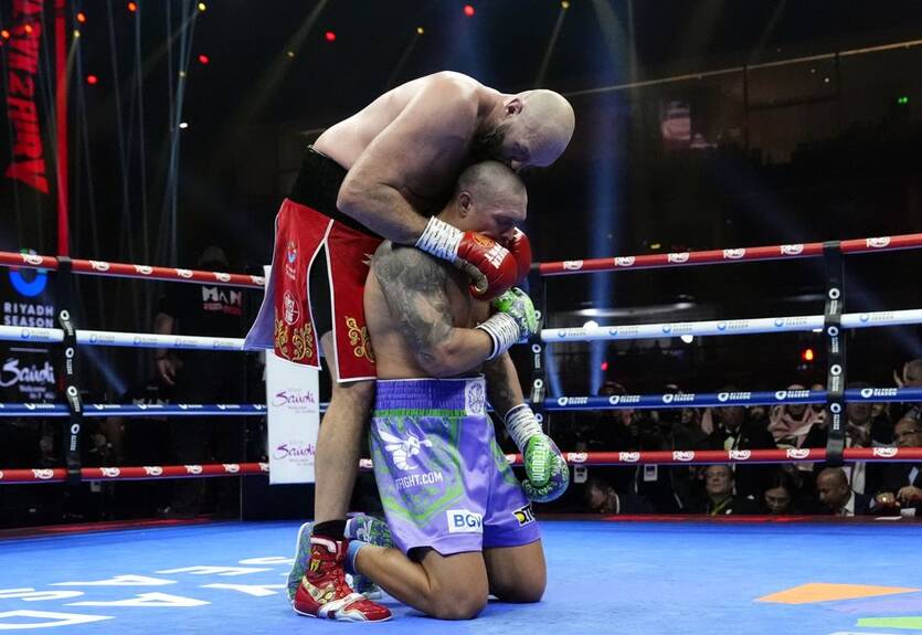 "Было незабываемо": Усик обратился к Фьюри в годовщину их реванша "Было незабываемо": Усик обратился к Фьюри в годовщину их реванша