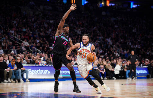 НБА: Сан-Антонио взял верх над Вашингтоном, Бруклин победил Торонто