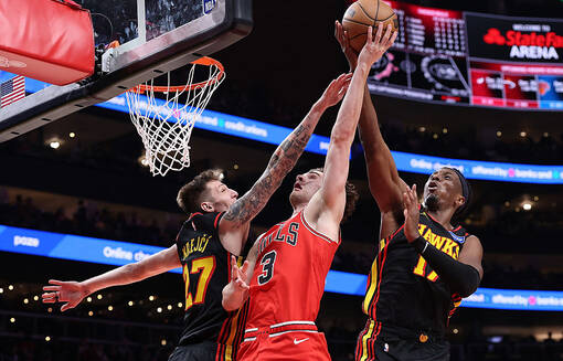 Эпическая дуэль Чикаго и Атланты. Набрали 302 очка Эпическая дуэль Чикаго и Атланты. Набрали 302 очка