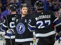 НХЛ: Лос-Анджелес уступил дома, Тампа одержала победу